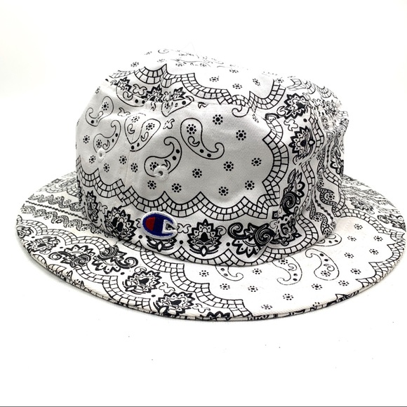 Champion Accessories - Vintage rare bandana print CHAMPION bucket hat